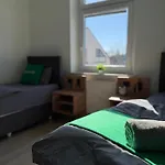 Livemore24 - Space In Wlan - Smart-tv - 24-7 Check-in Und Kueche