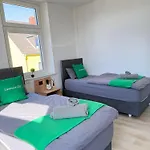 Apartmán Livemore24 - Space In Wlan - Smart-tv - 24-7 Check-in Und Kueche Oberhausen (North Rhine-Westphalia)