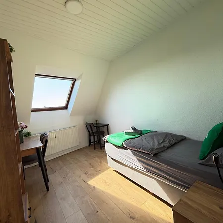 Appartement Livemore24 - Space In Wlan - Smart-tv - 24-7 Check-in Und Kueche Oberhausen (North Rhine-Westphalia)