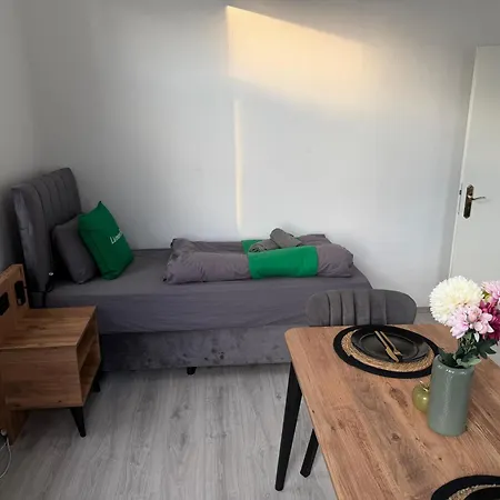 Appartement Livemore24 - Space In Wlan - Smart-tv - 24-7 Check-in Und Kueche *