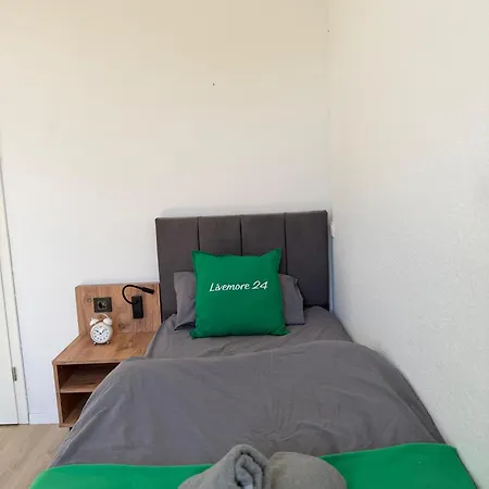 Livemore24 - Space In Wlan - Smart-tv - 24-7 Check-in Und Kueche Apartmán Oberhausen (North Rhine-Westphalia)