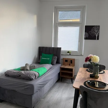 Livemore24 - Space In Wlan - Smart-tv - 24-7 Check-in Und Kueche Apartmán