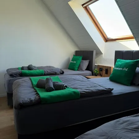 Livemore24 - Space In Wlan - Smart-tv - 24-7 Check-in Und Kueche * Oberhausen (North Rhine-Westphalia)