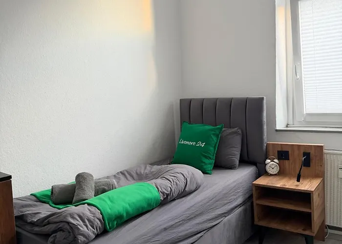 Livemore24 - Space In Wlan - Smart-tv - 24-7 Check-in Und Kueche Oberhausen (North Rhine-Westphalia)