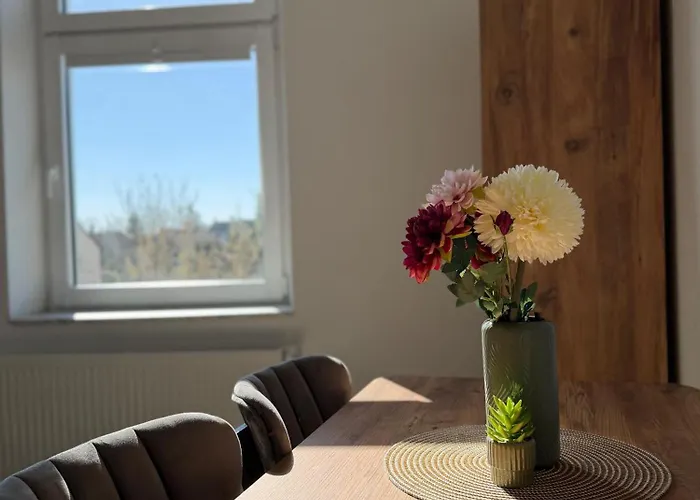 Livemore24 - Space In Wlan - Smart-tv - 24-7 Check-in Und Kueche * Oberhausen (North Rhine-Westphalia)