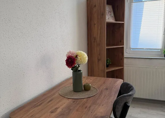Livemore24 - Space In Wlan - Smart-tv - 24-7 Check-in Und Kueche *