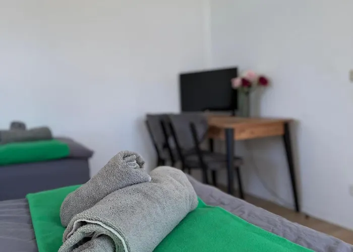 Livemore24 - Space In Wlan - Smart-tv - 24-7 Check-in Und Kueche Appartement Oberhausen (North Rhine-Westphalia)